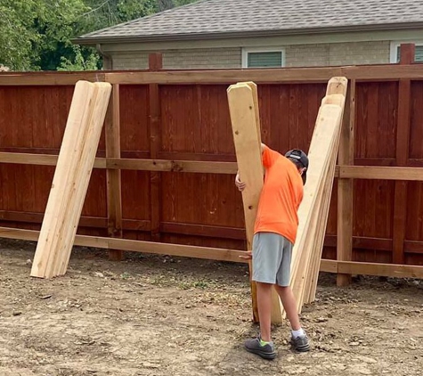 2 Guys & a Girl Lawn Care - Thornton, CO