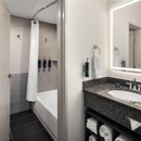 DoubleTree by Hilton Hotel Racine Harbourwalk - Hotels