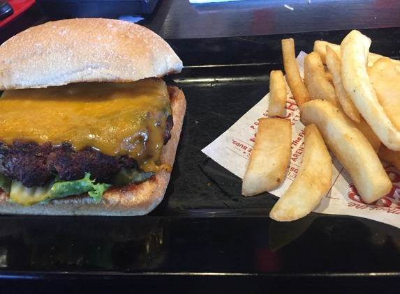 Red Robin Gourmet Burgers - Gambrills, MD