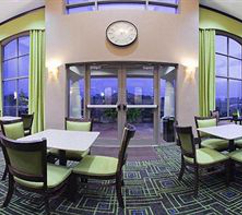 Holiday Inn Express & Suites Opelika Auburn - Opelika, AL