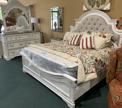 Grand Furniture-stockbridge - Stockbridge, GA. Liberty 244 Magnolia Manor Bedroom Set