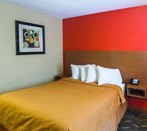 Quality Inn & Suites - Arlington, TX