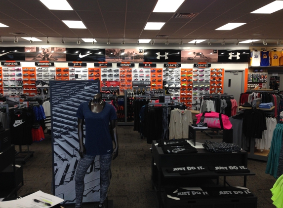 Hibbett Sports - Hazel Green, AL