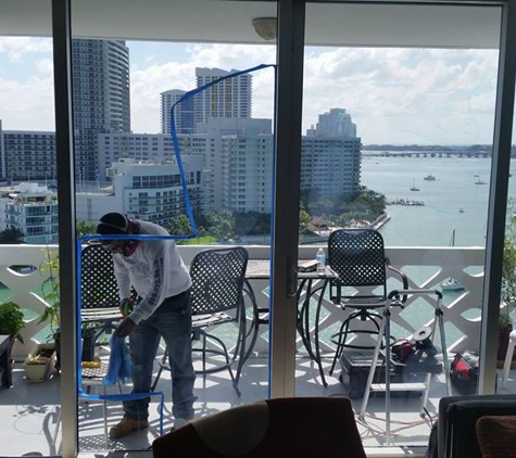The Glass Scratch Remover of Miami - Miami, FL
