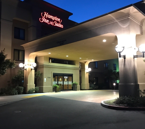 Hampton Inn & Suites Oakland Airport-Alameda - Alameda, CA