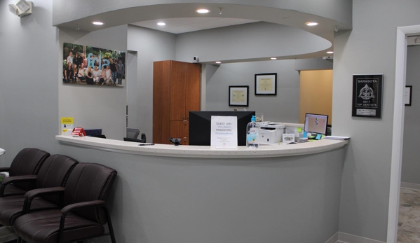 MEADOWS DENTAL ASSOICATES DMD - Sarasota, FL