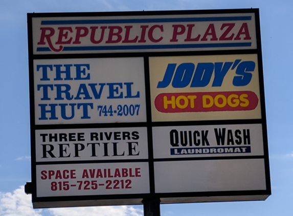 Jody's Hot Dogs - Joliet, IL