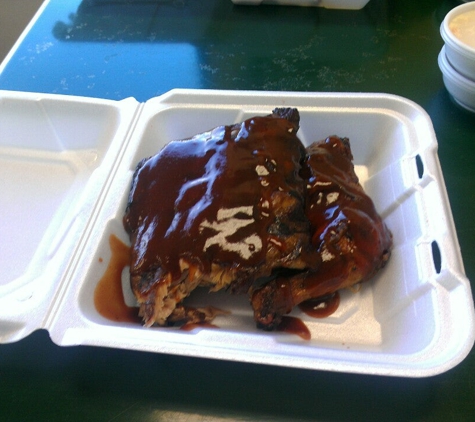 Curt's Smokin' Ribs - Mill Hall, PA