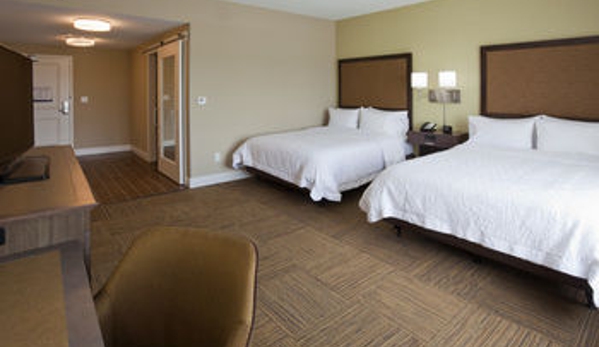 Hampton Inn Minneapolis-Roseville - Roseville, MN