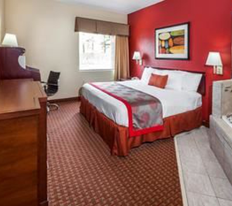 Ramada by Wyndham Locust Grove - Locust Grove, GA