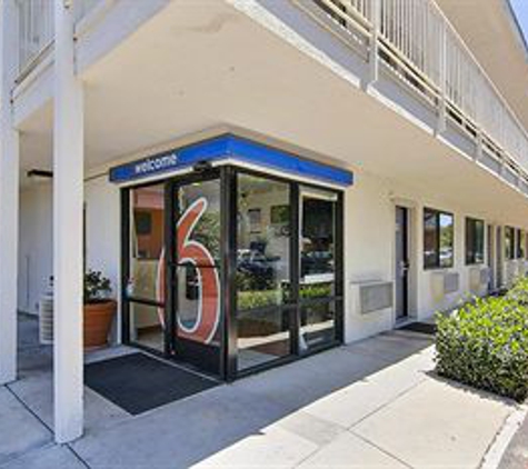 Motel 6 - Goleta, CA