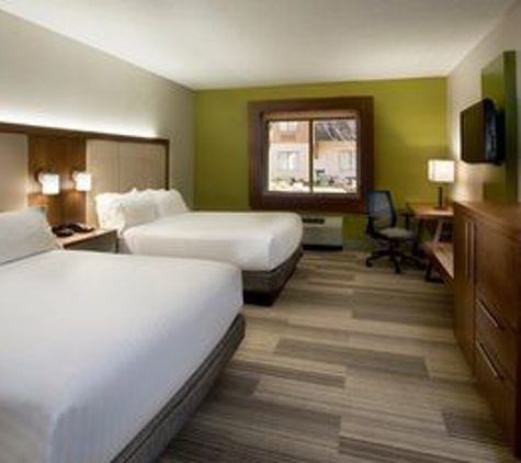 Holiday Inn Express Nashville Airport - Nashville, TN