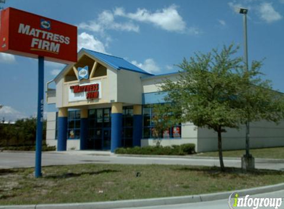 Mattress Firm Clearance Center - Tampa, FL