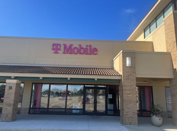 T-Mobile - West Des Moines, IA