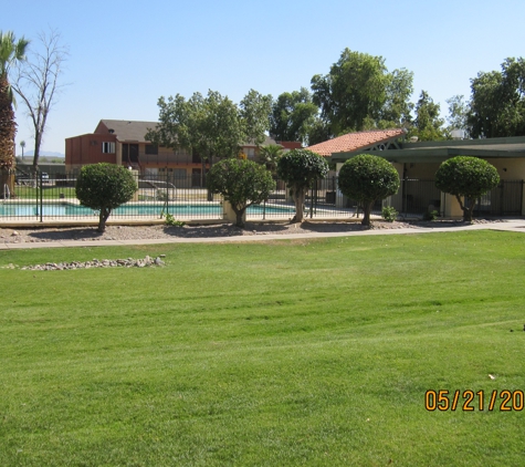 Los Vecinos Apartments - Phoenix, AZ