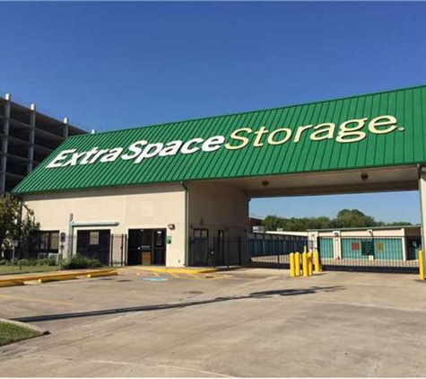 Extra Space Storage - Houston, TX