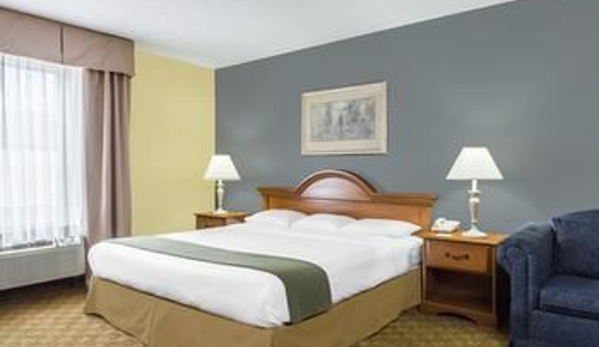 Days Inn by Wyndham Selma - Selma, NC