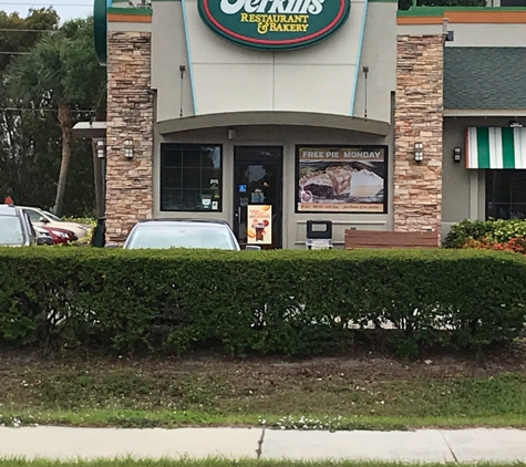 Perkins Restaurant & Bakery - Fort Myers, FL