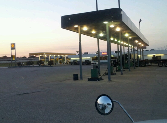 Eds Truck Stop #4 - Elm Mott, TX