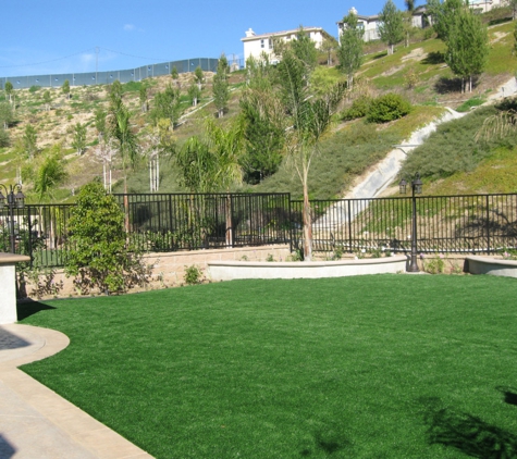 Purchase Green Artificial Grass - Chatsworth - Chatsworth, CA