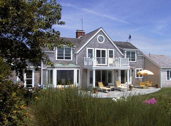 The House Company - Hyannis, MA