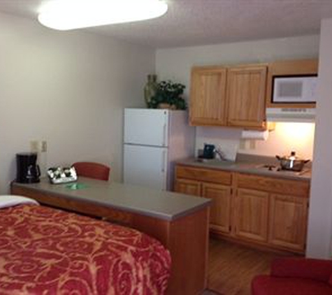 Home-towne Suites of Auburn - Auburn, AL