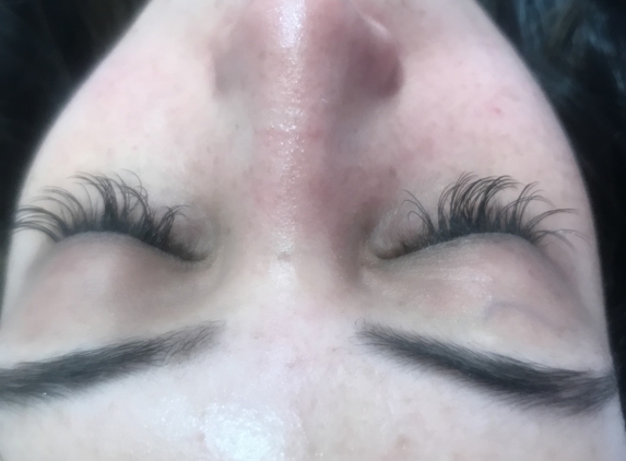 fabulash nails and dayspa - Rocklin, CA