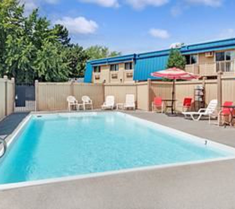 Ramada by Wyndham Spokane Valley - Spokane Valley, WA