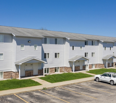 Oakwood Townhouses - Big Rapids, MI