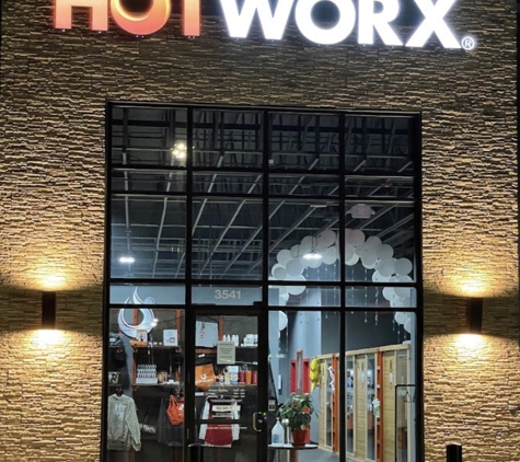 HOTWORX - Bettendorf, IA - Bettendorf, IA