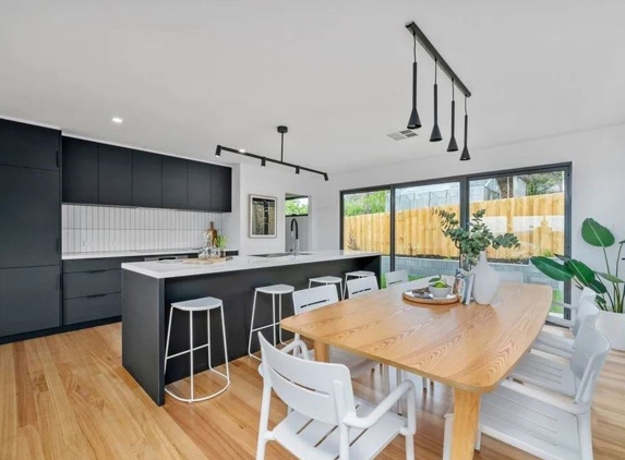 Lifestyle Wardrobes & Shower Screens - Moonah, TAS