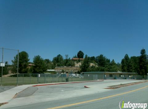 Round Meadow Elementary - Hidden Hills, CA