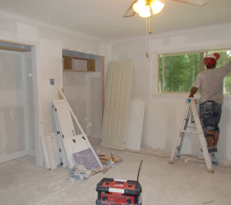 zion painting & Drywall llc - Shreveport, LA. Doing Prepare work