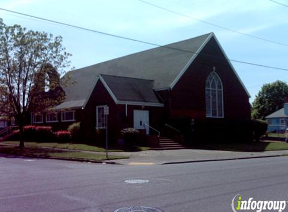 Daniels Memorial Church of God - Portland, OR