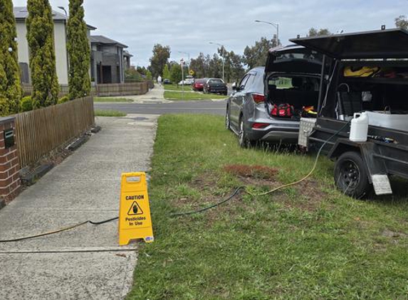 Melbuzz Pest Control - Officer, VIC. General Pest control