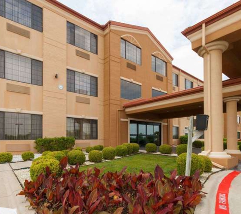 Comfort Suites - Rowlett, TX