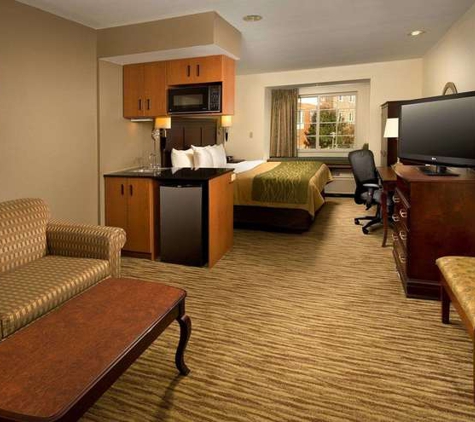 Comfort Inn & Suites Airport Dulles-Gateway - Sterling, VA