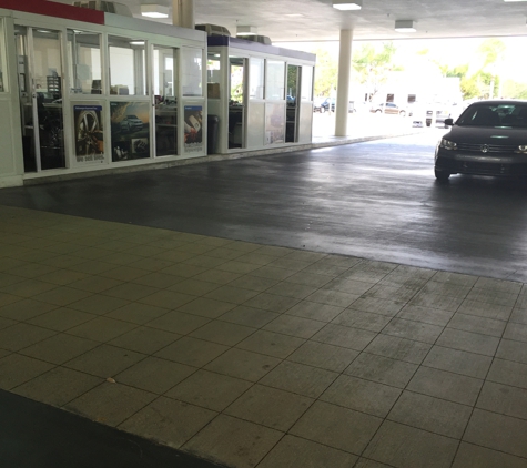 Gunther Volkswagen - Coconut Creek, FL