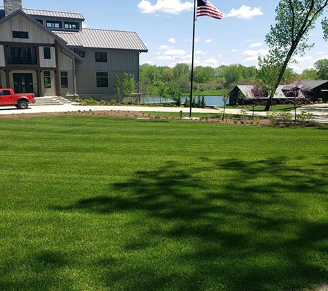 Pure Green Lawn Services - Canton, IL