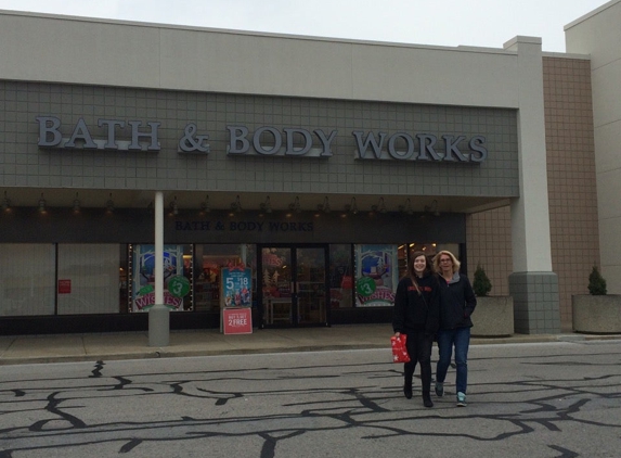 Bath & Body Works - Holland, OH