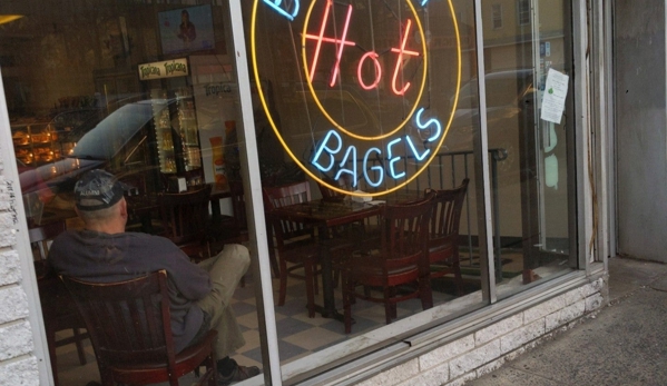 Broadway Hot Bagels - Bayonne, NJ