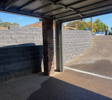 Les Blackburn Landscaping - Tingira Heights, NSW