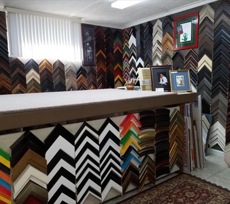 Drescher Custom Picture Framing - Bettendorf, IA