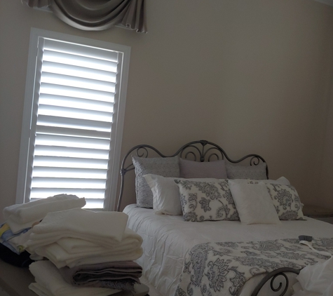 Custom Drapery Made By Nadilia - Tamarac, FL