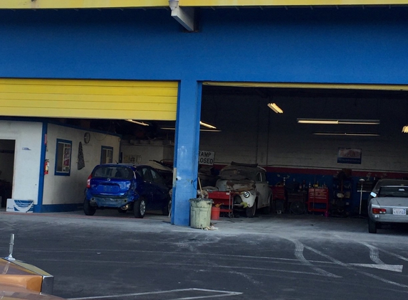 Mejia Auto Body Shop - Upland, CA