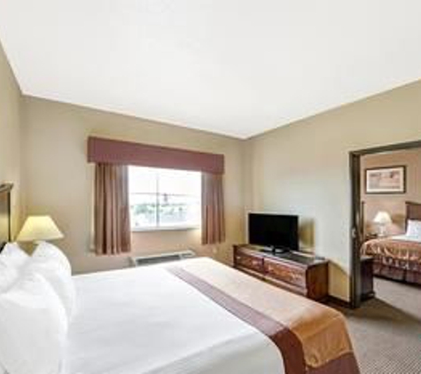 Baymont Inn & Suites - Decatur, TX