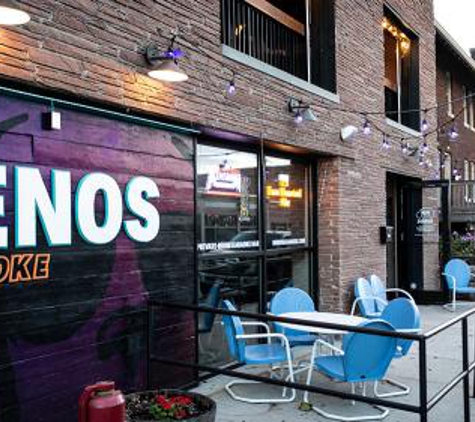 Reno's Karaoke - Omaha, NE