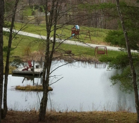 Sterling Ridge Log Cabin Resort - Jeffersonville, VT