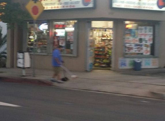 Kopper Keg Liquors - Los Angeles, CA. Mini store