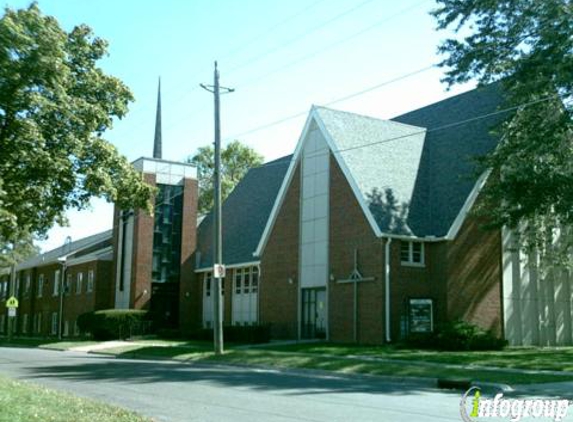 College Avenue Christian Church - Urbandale, IA